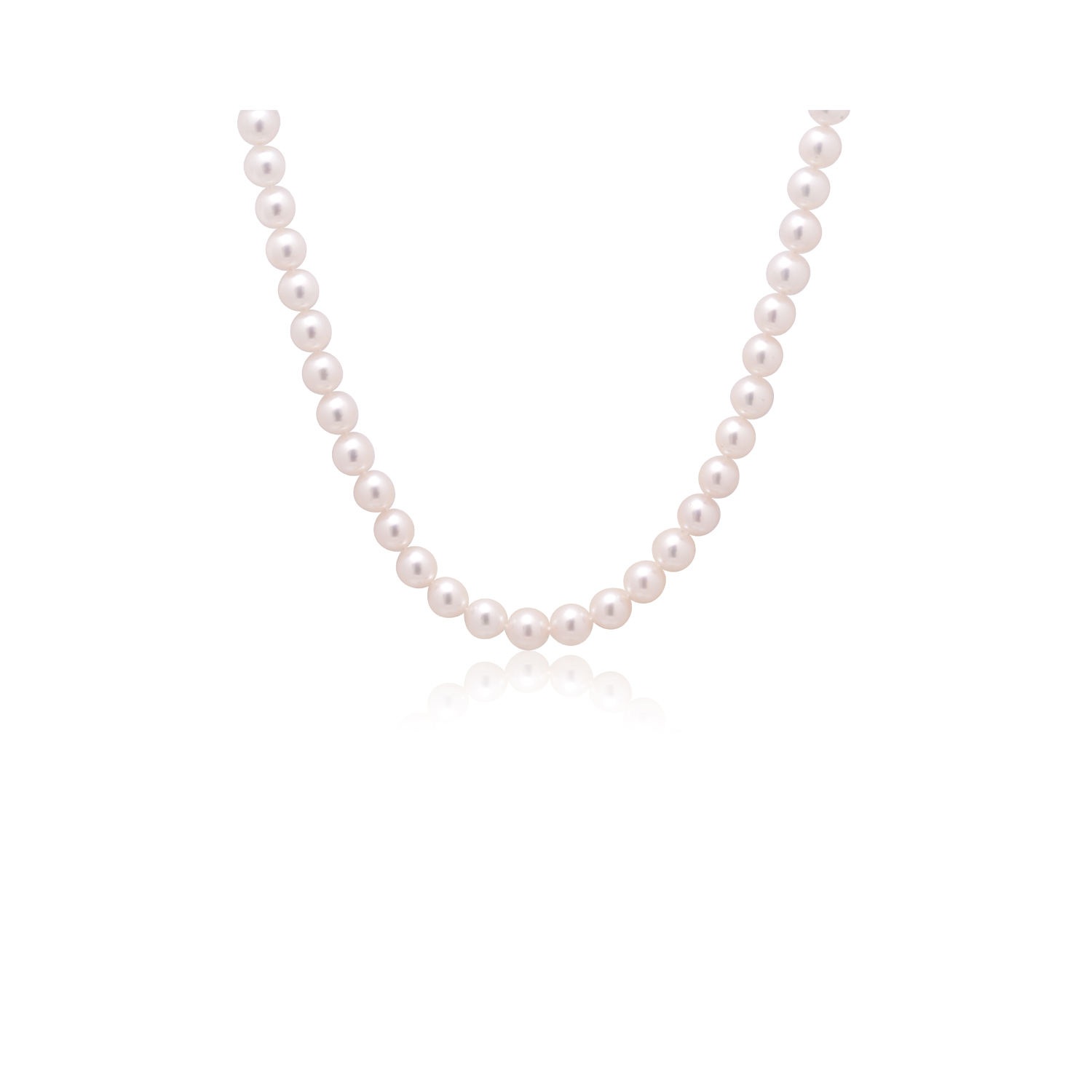 A white akoya pearl necklace featuring a 9ct yellow gold rear clasp.