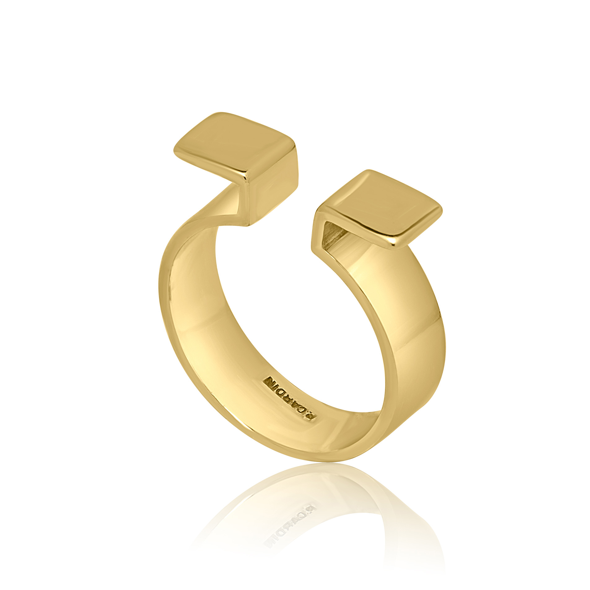 18ct Yellow Gold Pierre Cardin Ring An 18ct yellow Pierre Cardin sprung ring with a polished finish and an open design.